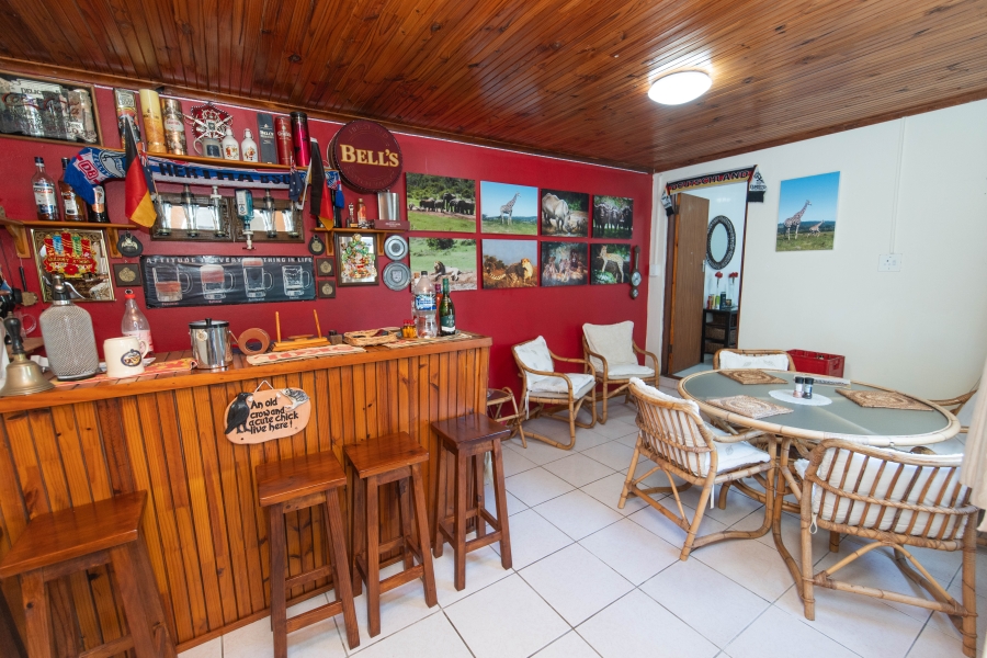 5 Bedroom Property for Sale in Framesby Eastern Cape